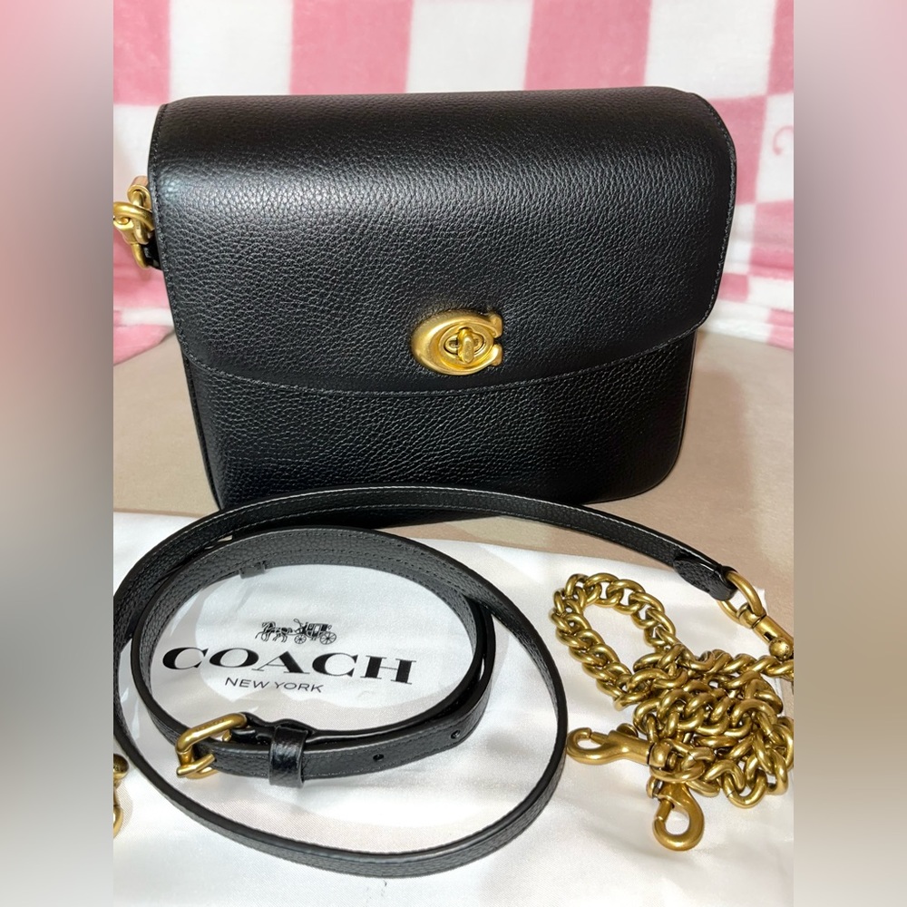COACH Cassie 19